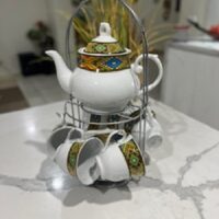 Tea set with Kittle